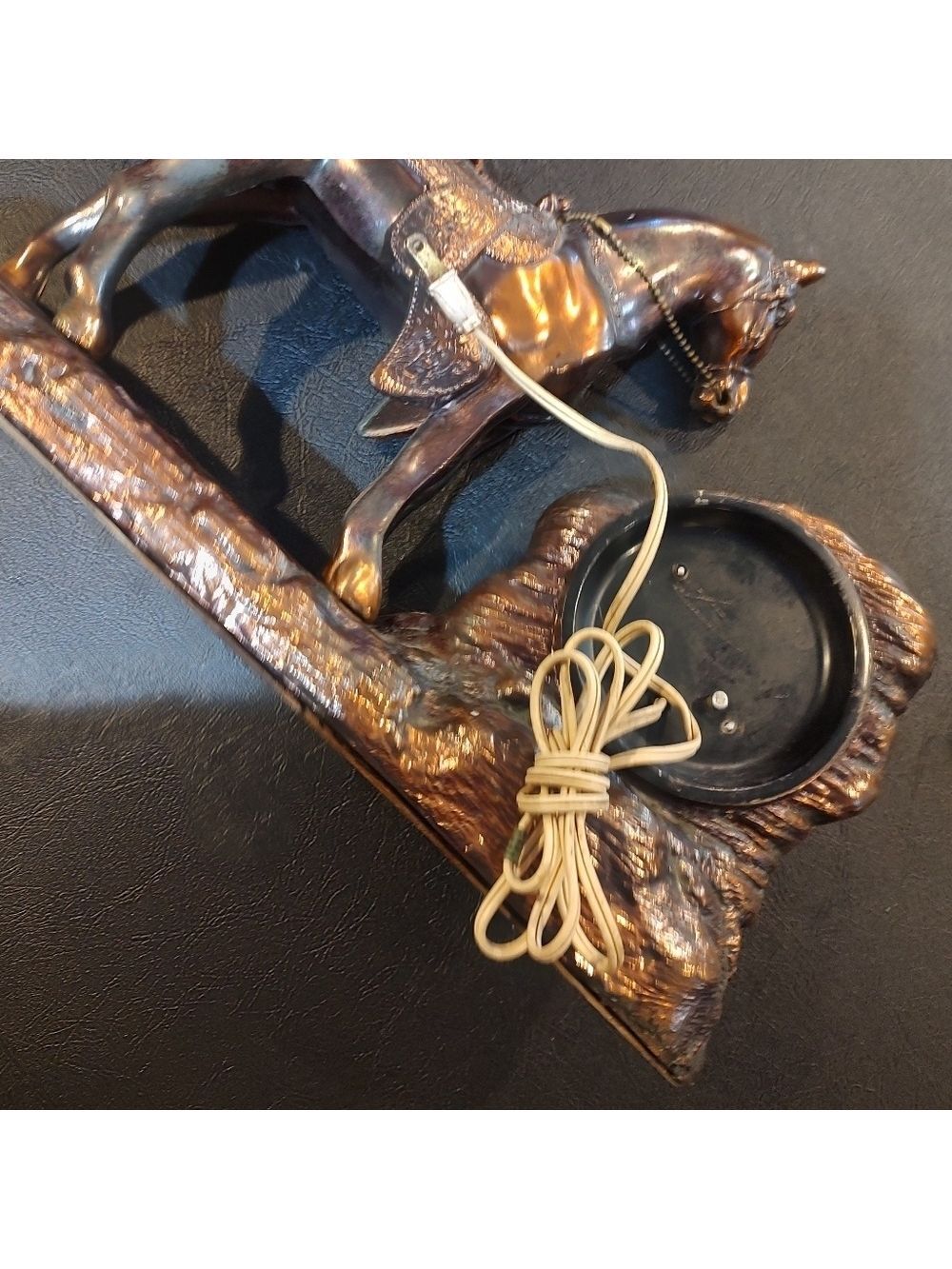 Antique New Haven Mantel Clock – Western Horse Design - Picture 8 of 9